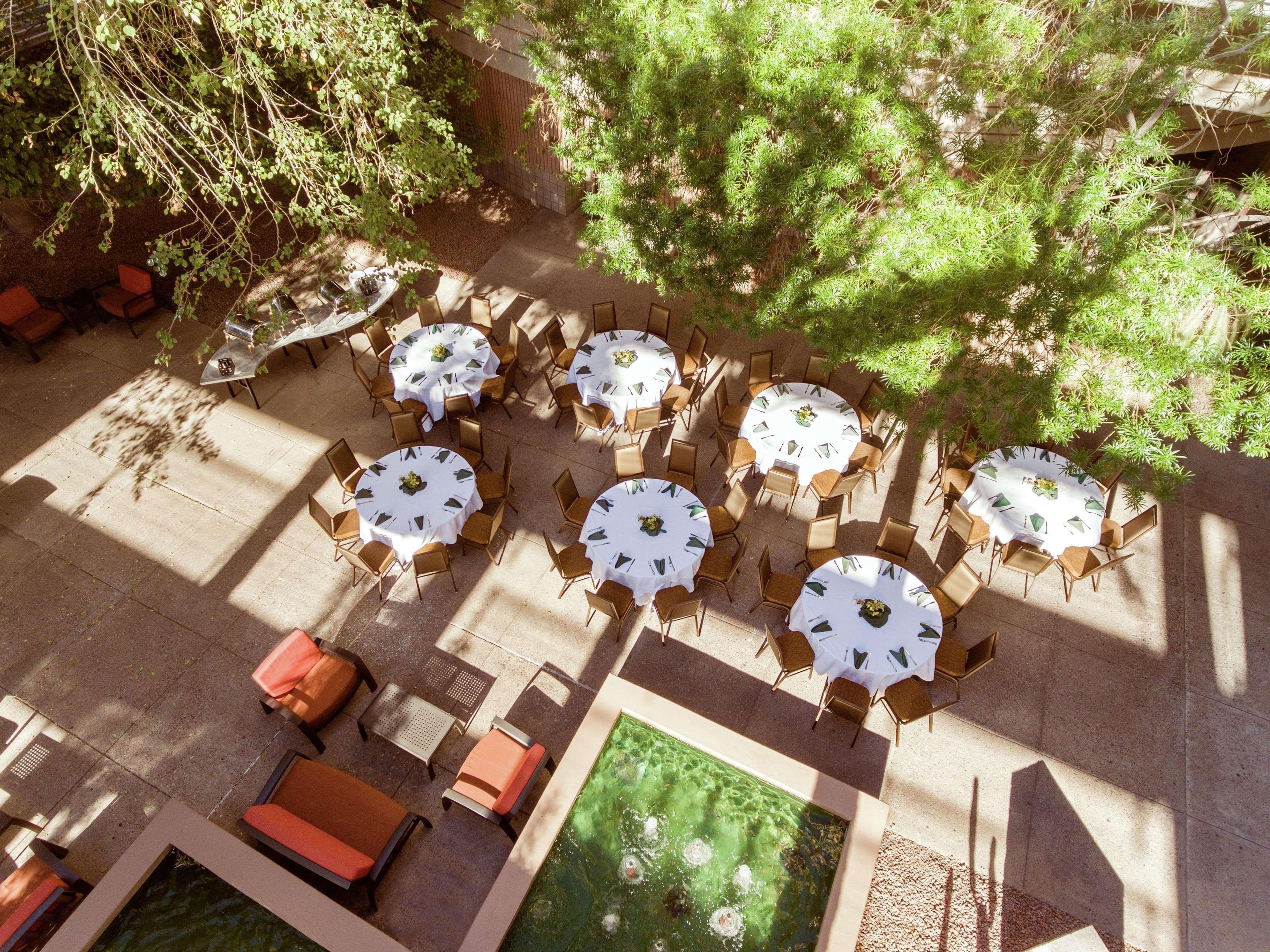 Doubletree Suites By Hilton Phoenix Dış mekan fotoğraf