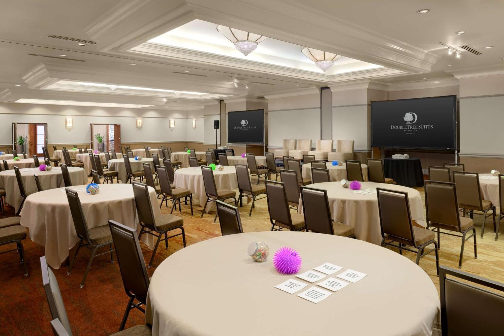 Doubletree Suites By Hilton Phoenix Dış mekan fotoğraf